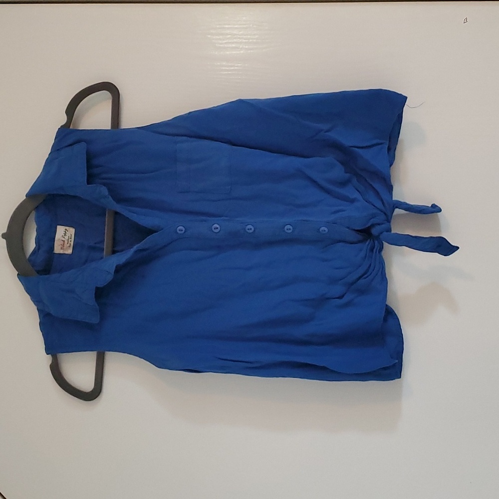 Black Poppy Medium Blue Button Up Front Tie Crop Top